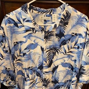 Men’s XXL Hawaiian Shirt.